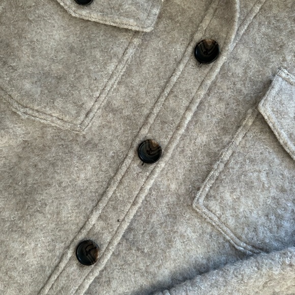 Hudson North Shacket - Picture 2 of 4